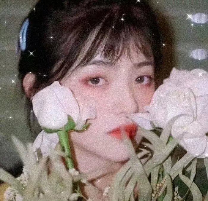 男人女人向前走